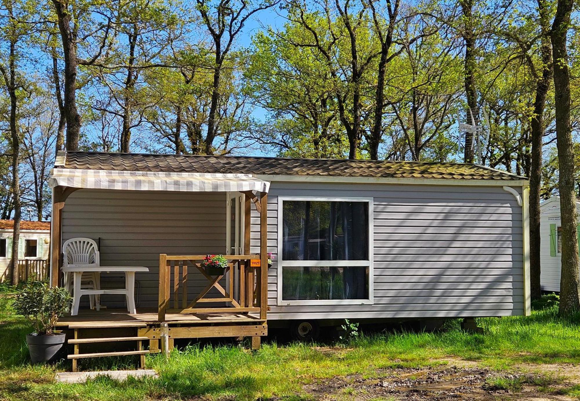 Bungalow Cosy Equipe La Boissiere-de-Montaigu Buitenkant foto